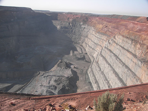 the super pit by Ianz Kalgoorlie photo